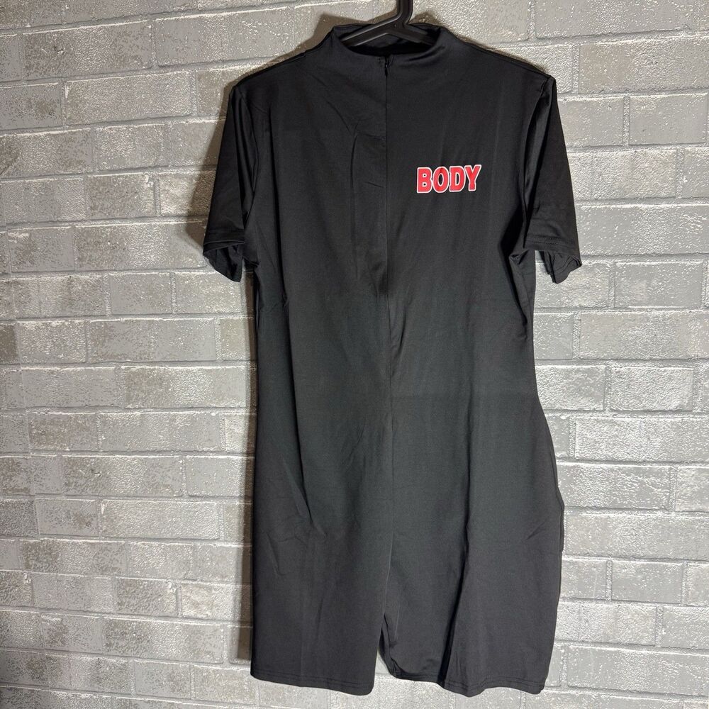 NWOT Women’s XXL Black BODY Graphic Romper Zip Front Short Sleeve Stretch
